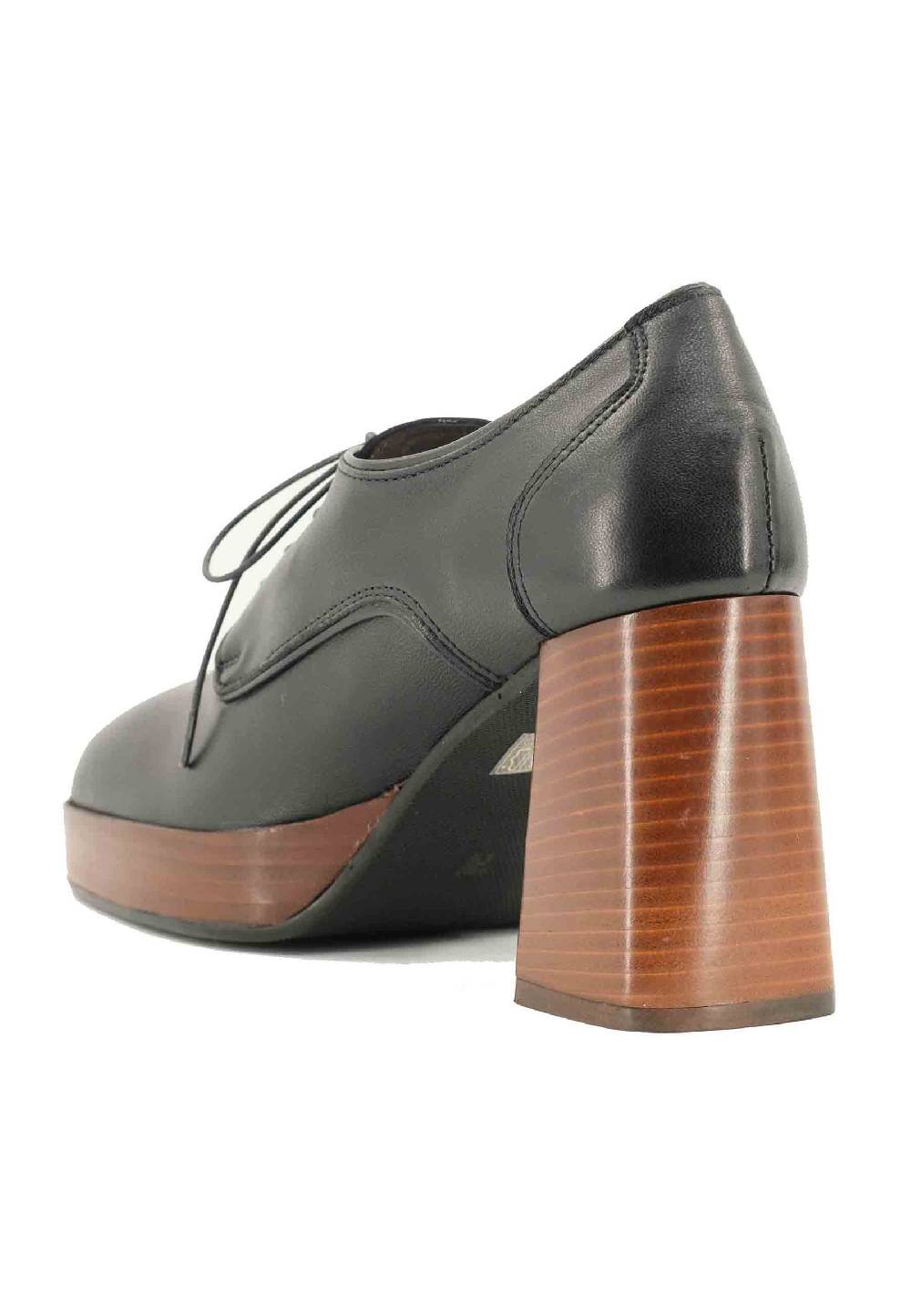 L'ARIANNA Stringate AL1700 in pelle nera con tacco e plateau in cuoio Offerte