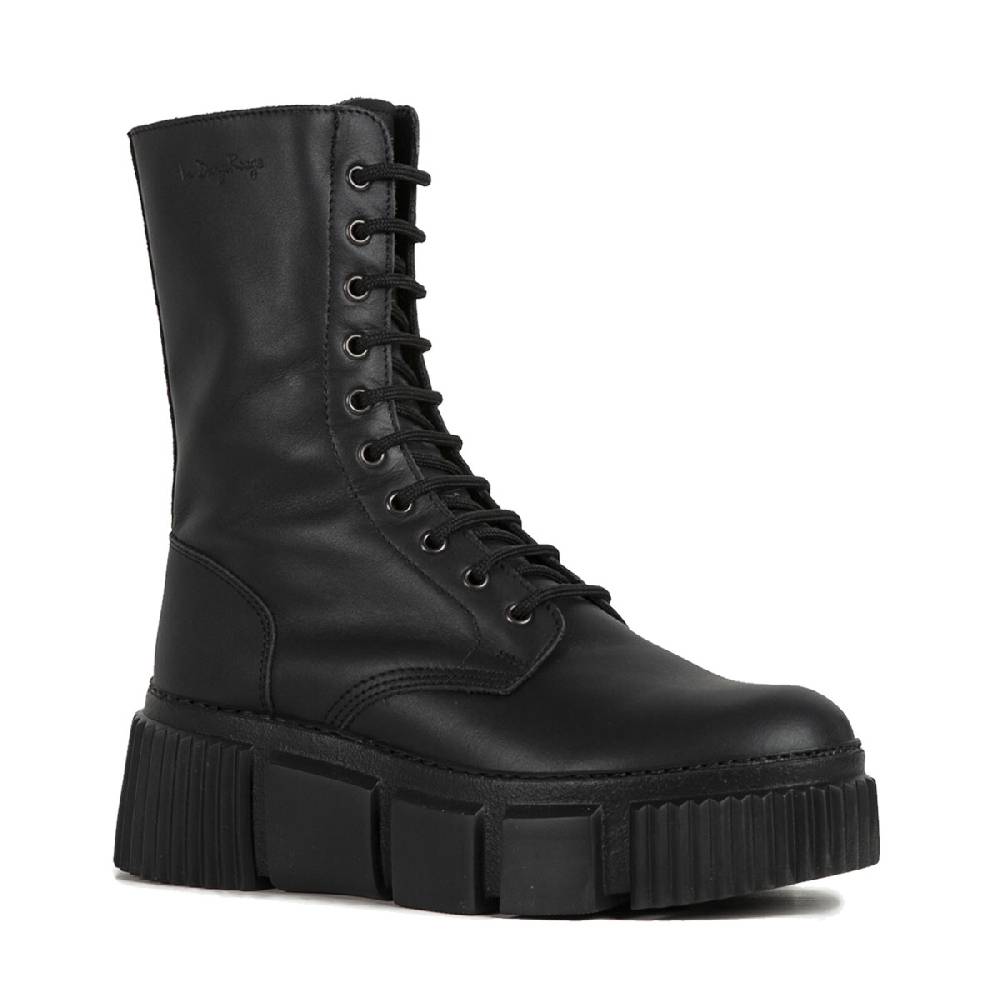 Le Dangerouge Twiggy Black Laces Acquista Ora
