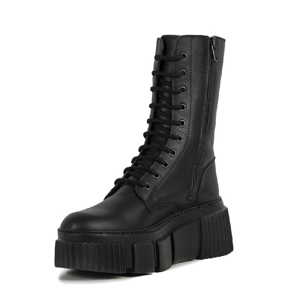 Le Dangerouge Twiggy Black Laces Acquista Ora