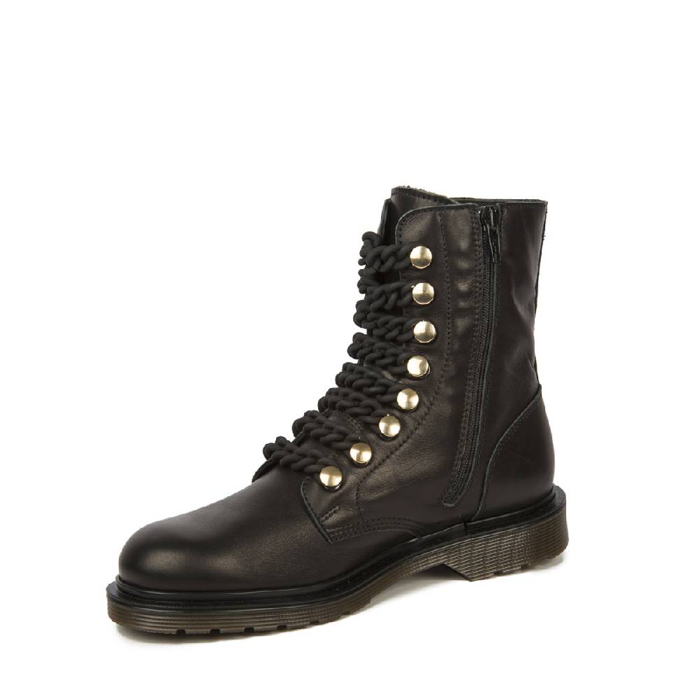 Le Dangerouge Amelie black black chain 2025