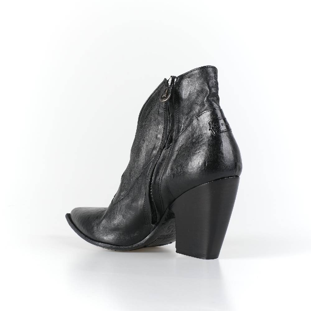 Le Ruemarcel MM 302 In Linea