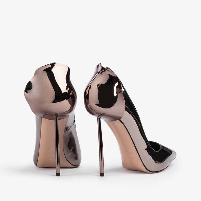 Le Silla Décolleté metallizzata peltro 2025
