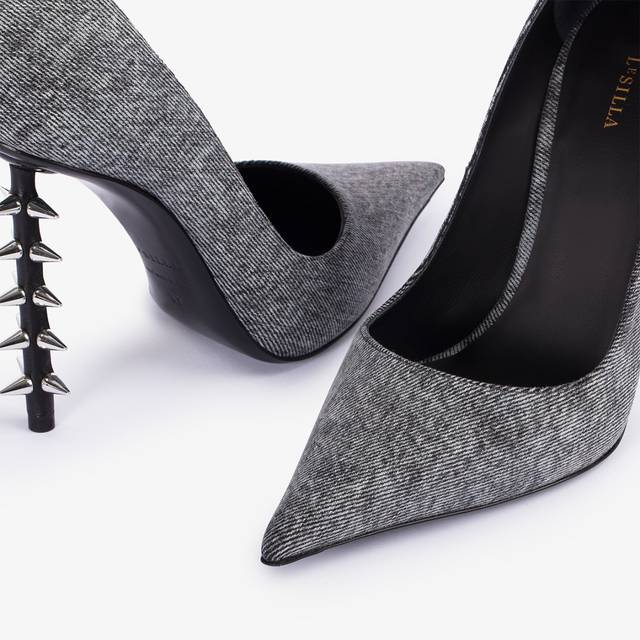 Le Silla Décolleté denim nera con borchie Vendita