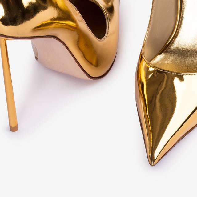Le Silla Décolleté metallizzata oro pepita Novità