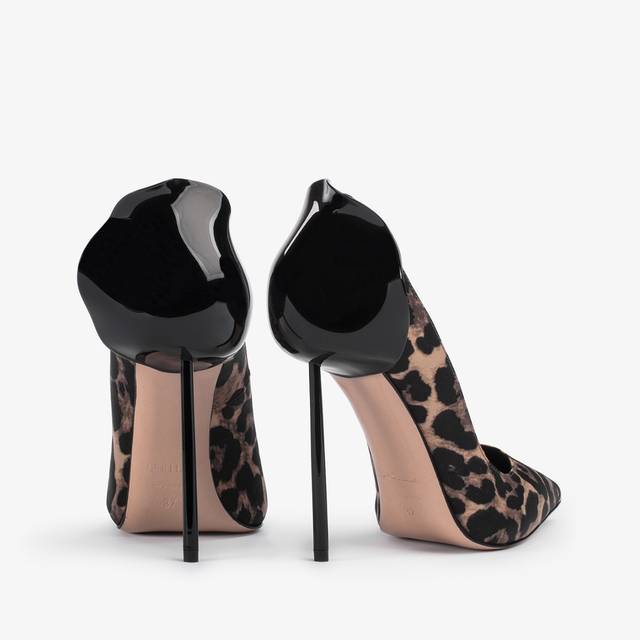 Le Silla Décolleté raso stampa leopardata Saldi
