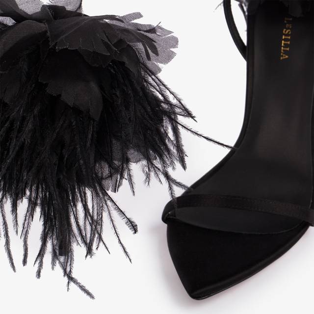 Le Silla Sandalo fiore raso nero In Linea