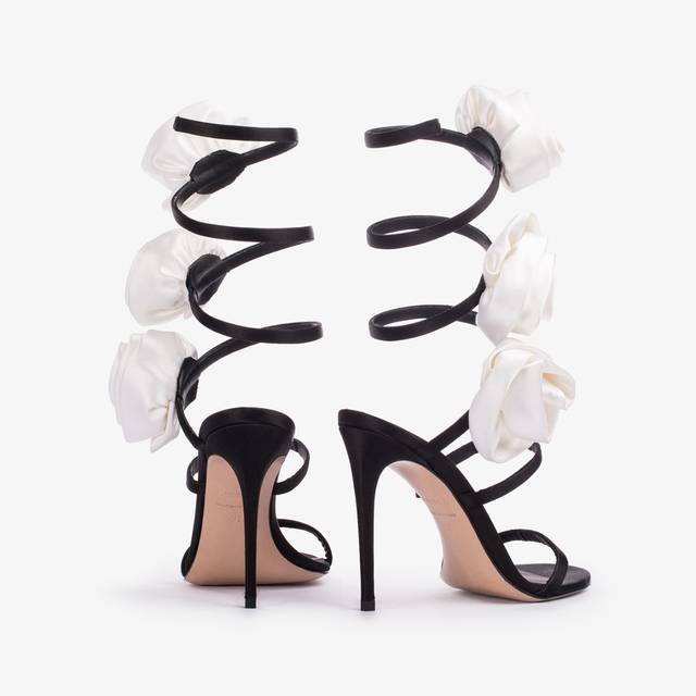 Le Silla Sandalo raso nero con rose bianche Qualità Garantita