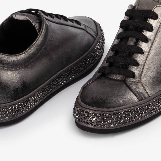 Le Silla Sneaker pelle laminata effetto vintage peltro con Cristalli Economico