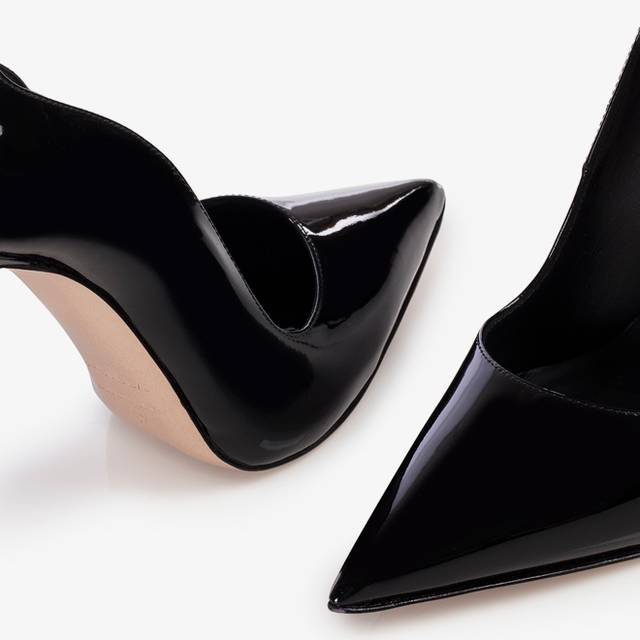 Le Silla Décolleté vernice nera Saldi Di Fabbrica