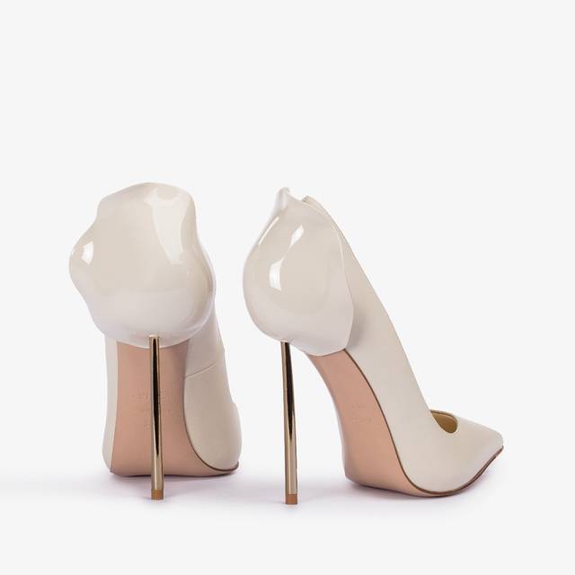 Le Silla Décolleté pelle bianca milk In Saldo