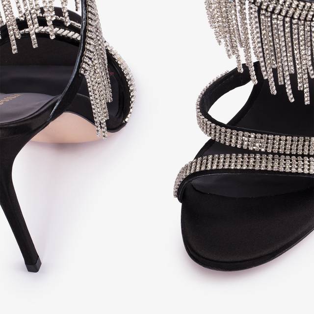 Le Silla Sandalo raso nero con frange argento Vendita Economica