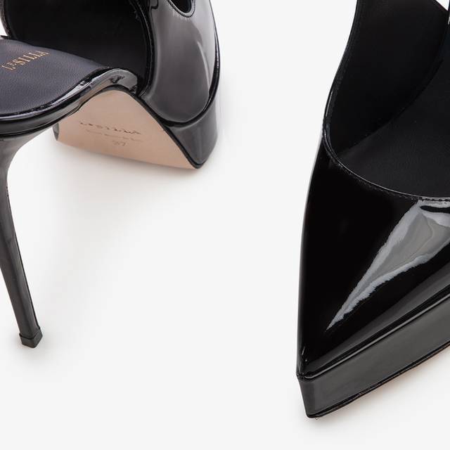 Le Silla Slingback con plateau vernice nera Acquista Ora