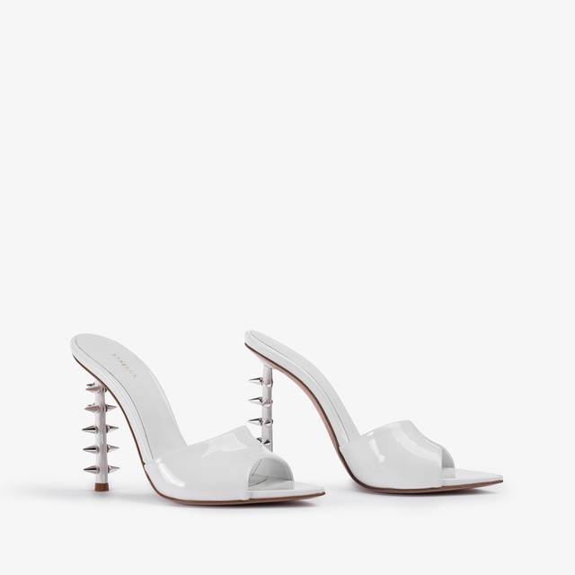 Le Silla Sandalo mule vernice bianco con borchie Offerte giornaliere