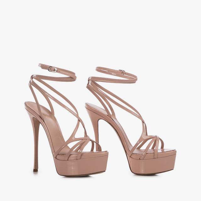 Le Silla Sandalo con plateau vernice nude skin Acquista Ora