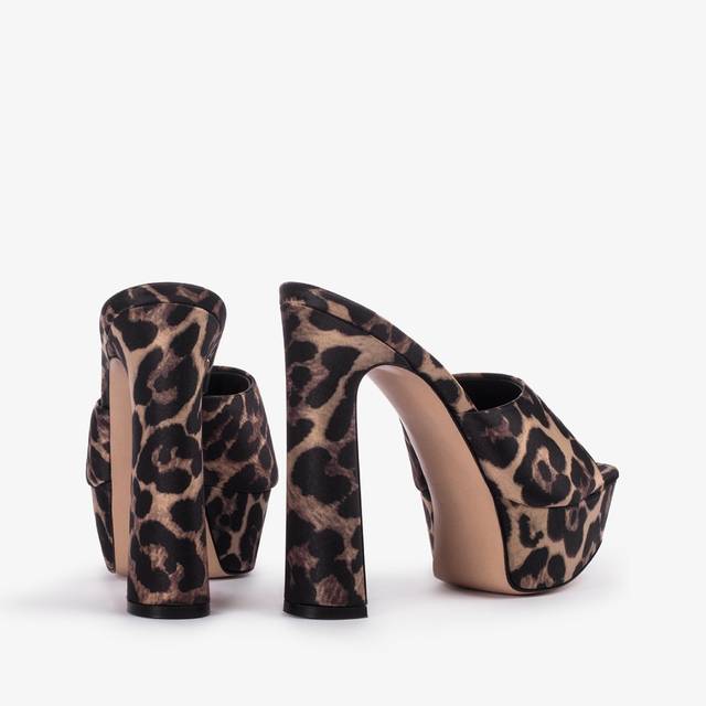 Le Silla Sandalo mule con plateau raso stampa leopardata Vendite Flash