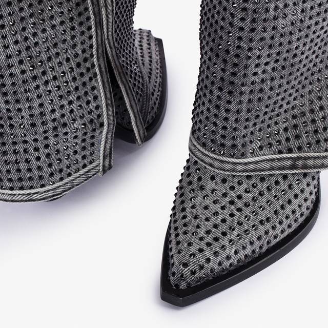 Le Silla Stivale al ginocchio con risvolto d'ispirazione Western denim e Cristalli nero jet Offerta migliore