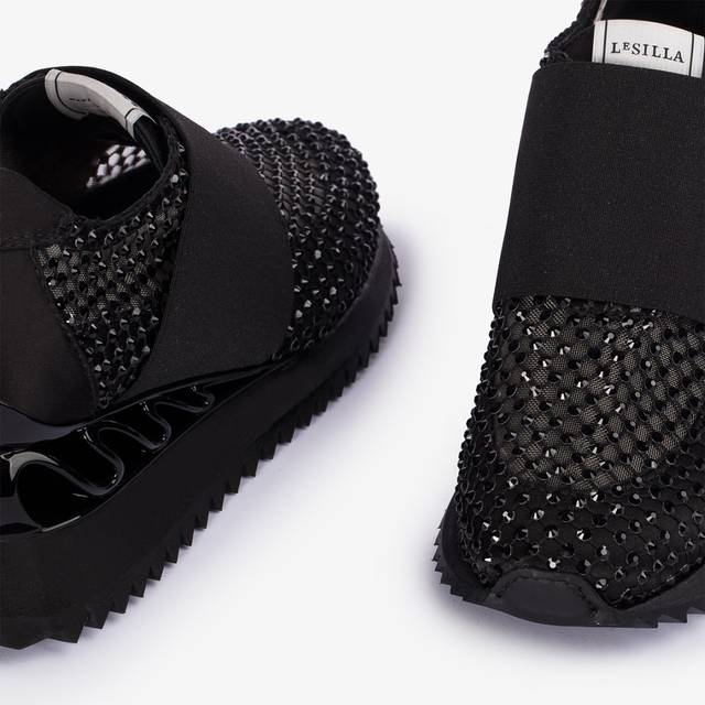 Le Silla Scarpa running raso, rete e Cristalli nero jet ACQUISTA ORA