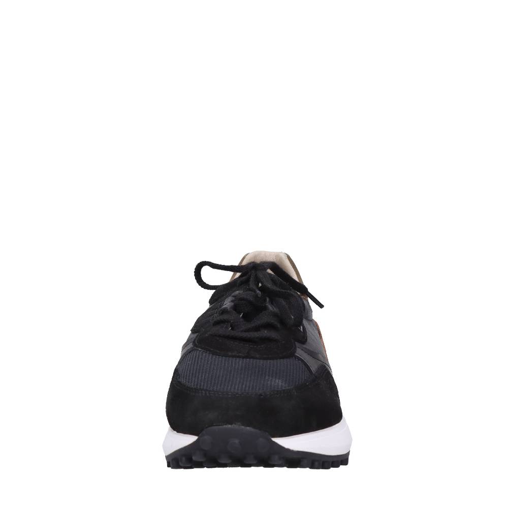 D.A.T.E. Sneakers multimateriale Italia