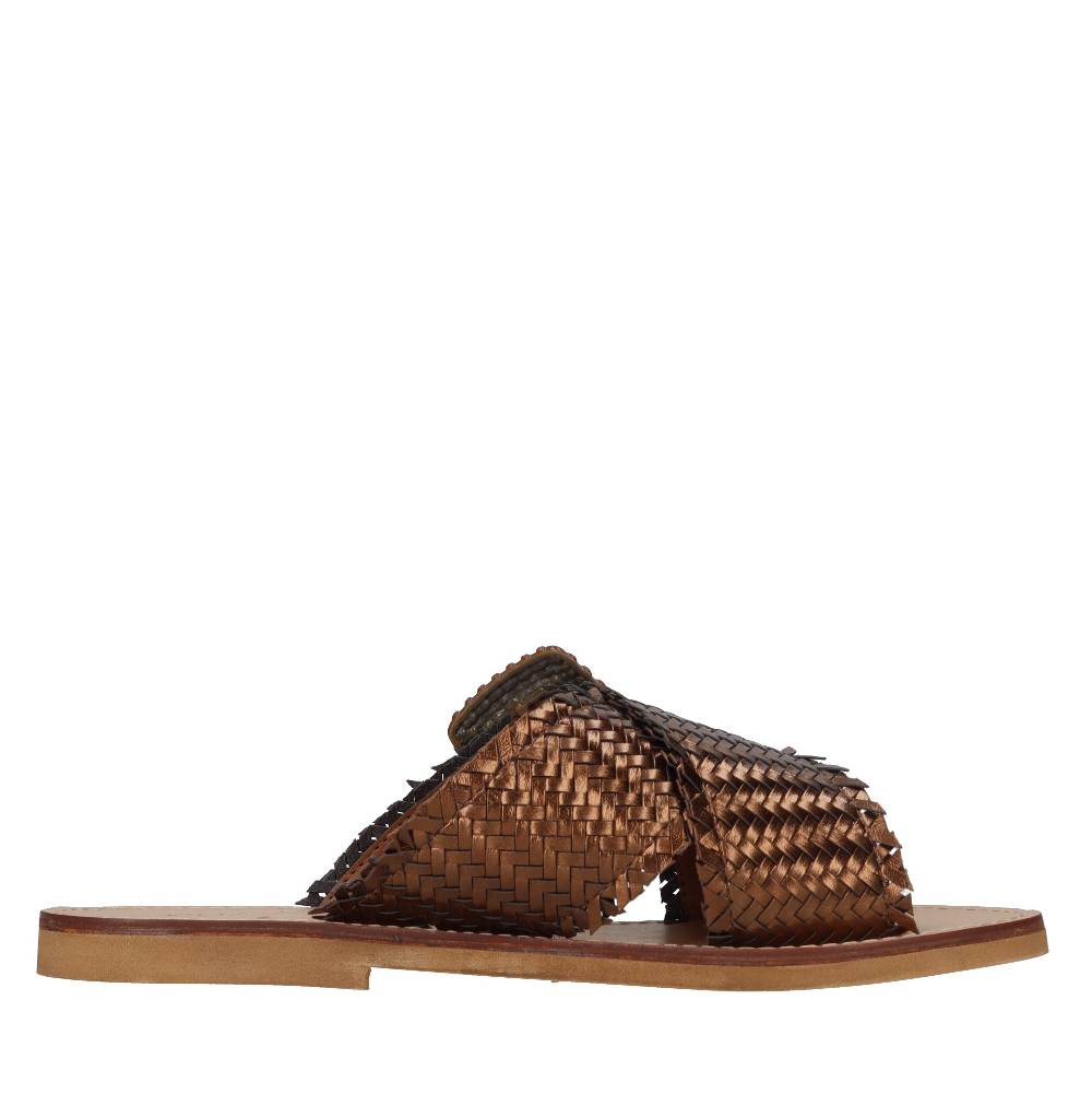CHATULLE LAB Mules in ecopelle intrecciata Sconto