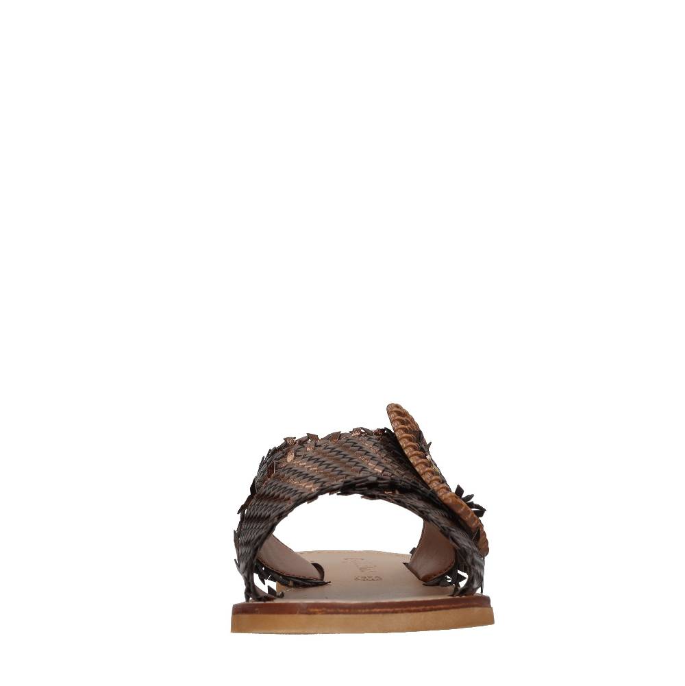 CHATULLE LAB Mules in ecopelle intrecciata Sconto