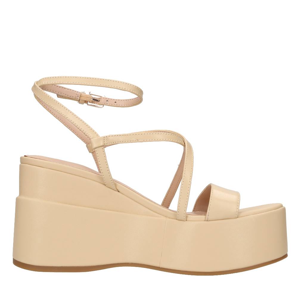 GUESS Sandali con zeppa in pelle Offerta speciale della fabbrica
