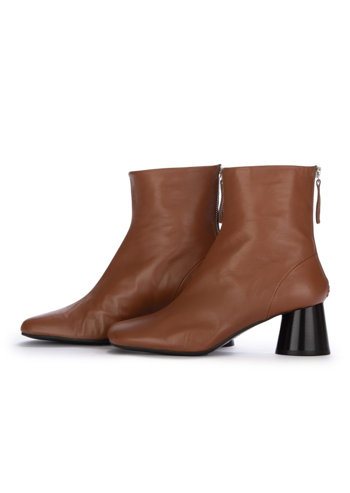 ﻿HALMANERA | STIVALETTI CON TACCO BARON TEAK MARRONE 2025