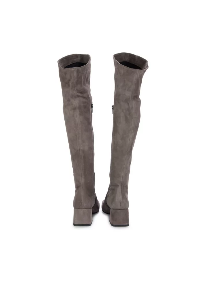 MA+DE 94 | STIVALI ALTI CAMOSCIO TAUPE Solo un giorno rimasto