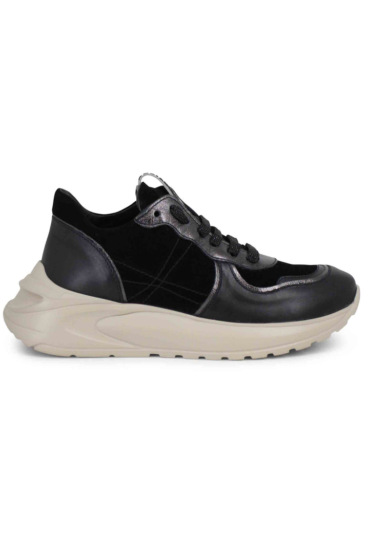 Spatarella Sneakers donna in pelle nera con suola in gomma Hotsell
