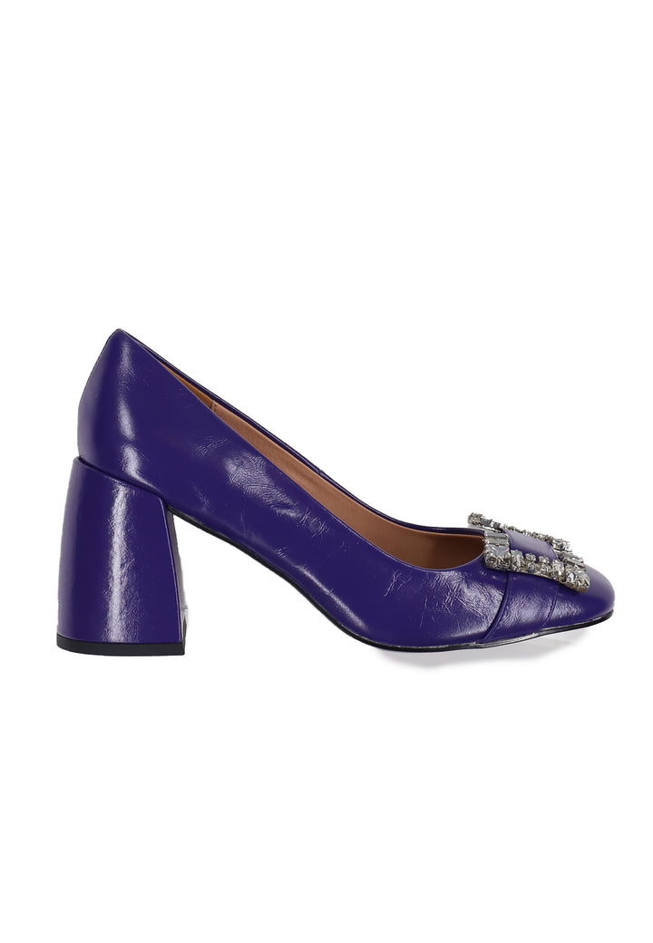 Spatarella Decollete donna in pelle lucida viola con fibbia in strass e tacco alto Adella Pezzi Unici