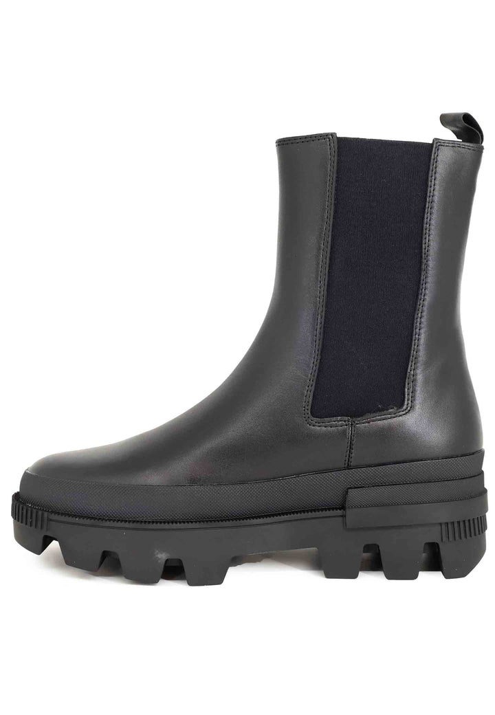 Spatarella Stivaletti donna in pelle nera con fondo carrarmato Violet Prezzo Ridotto