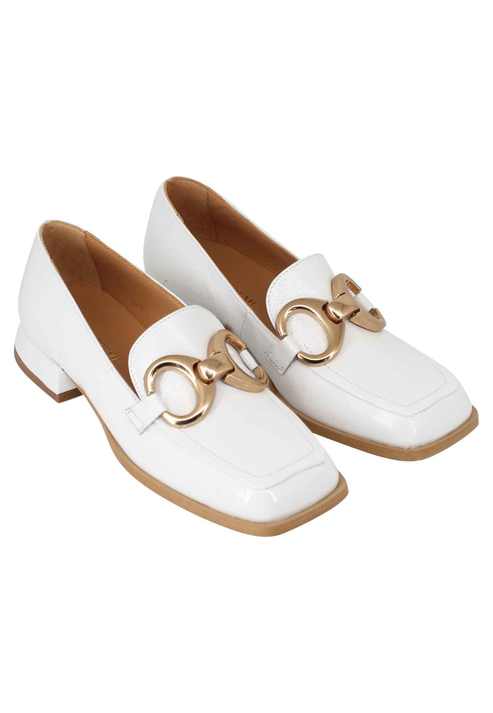 Spatarella Mocassini donna Poppi Chal in naplak off white con morsetto in oro satinato Prezzo Ridotto