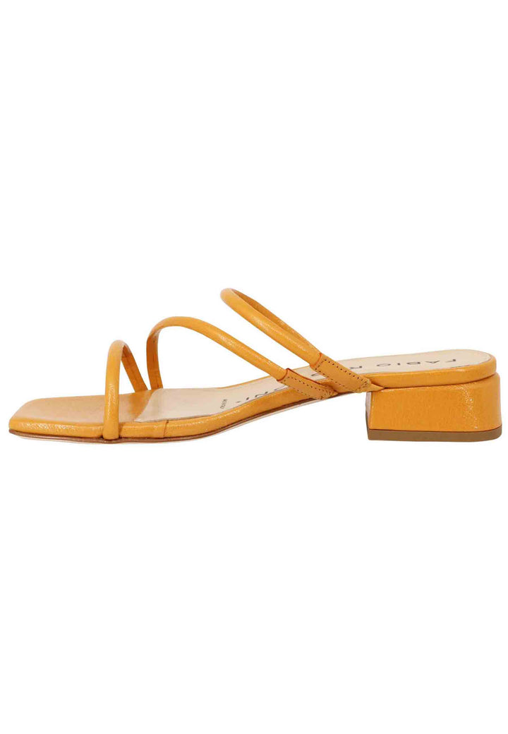 Spatarella Sandali donna in pelle senape con tacco basso e punta quadra Online