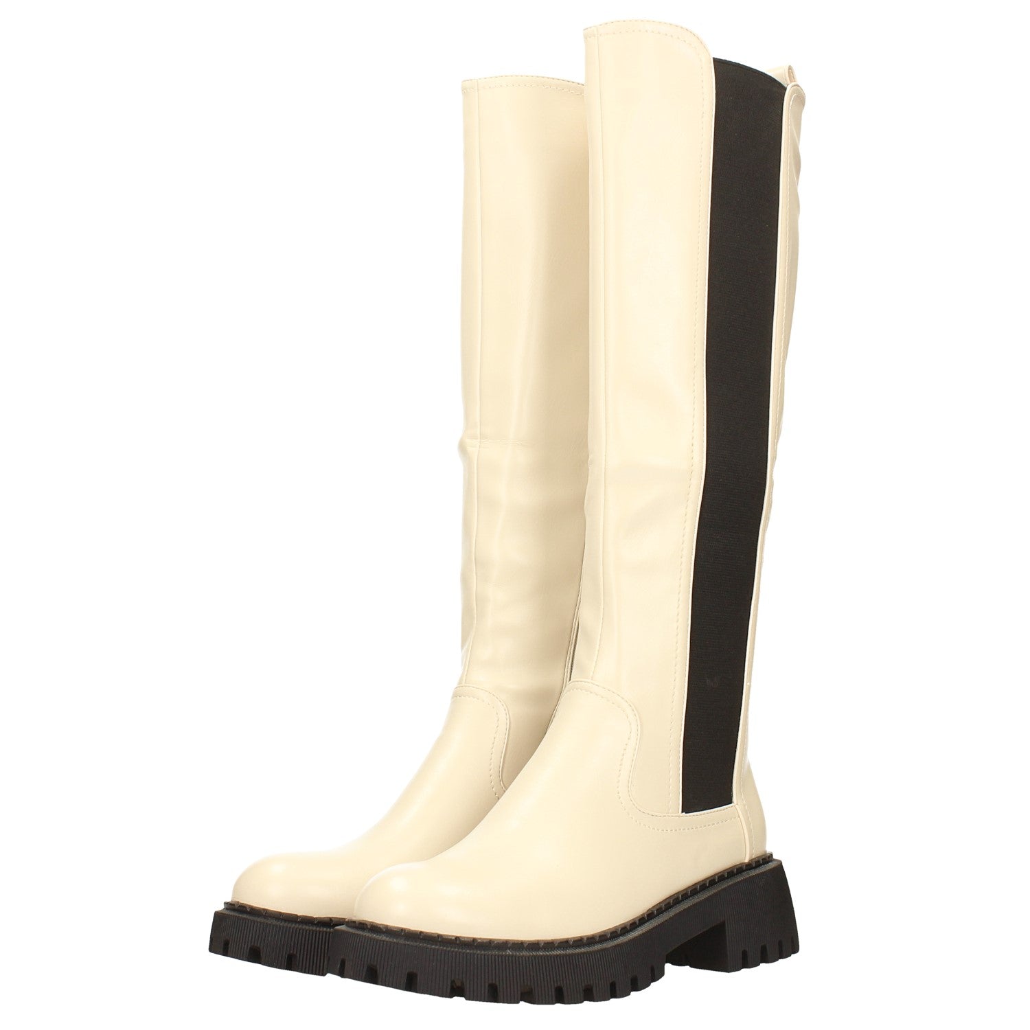 Tata Italia Stivali con suola carrarmato. Tacco alto 4.5cm Moda