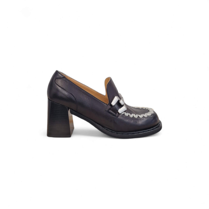 Viola Ricci Carla - Mocassino con tacco - nero Pezzi Unici