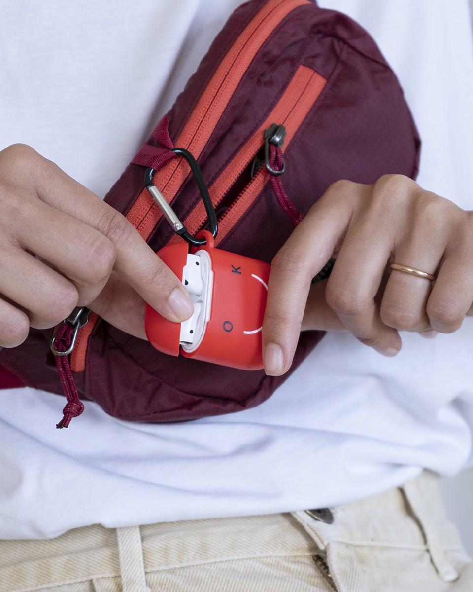 Wood'd AirPods Case OK Red Saldi Di Fabbrica