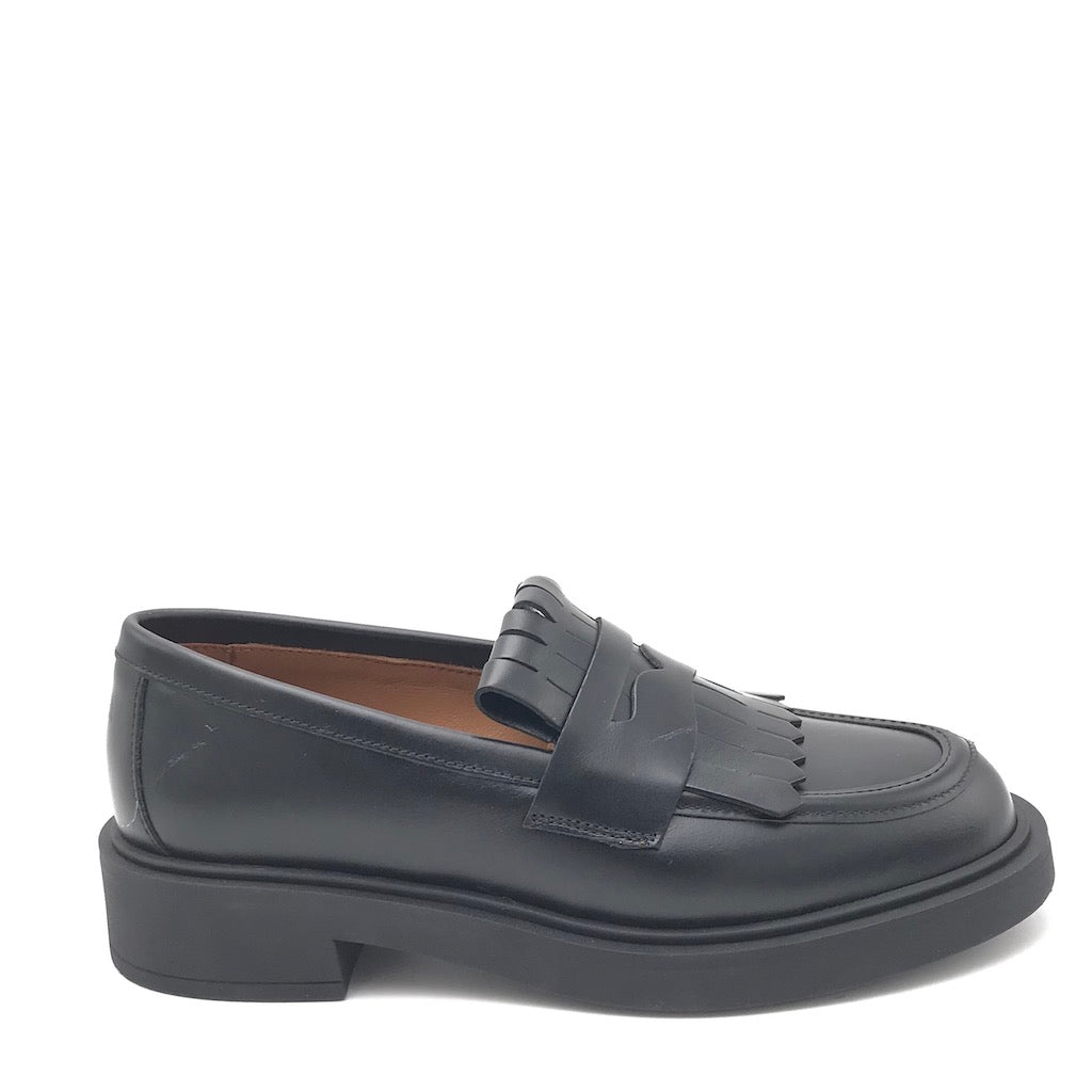 Zulian Calzature Mocassino college frangia in pelle nera Negozi Online
