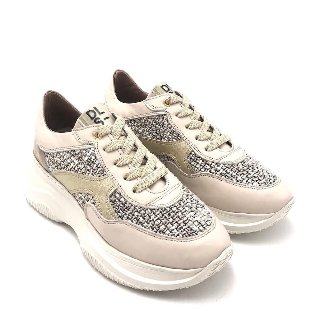 Zulian Calzature Sneakers in pelle latte Black Friday Prezzi