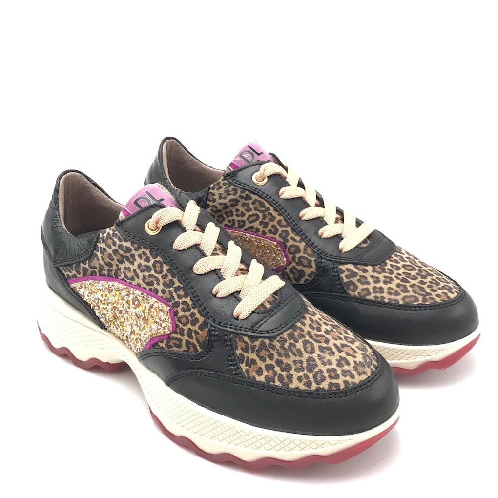 Zulian Calzature Sneakers nera animalier In vendita