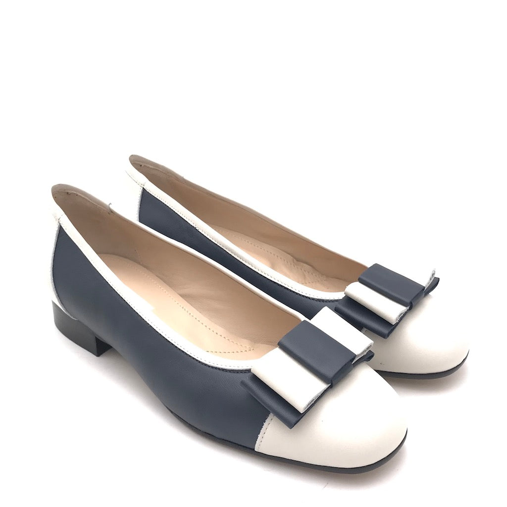 Zulian Calzature Ballerina in pelle blu-panna Sostegno trimestrale