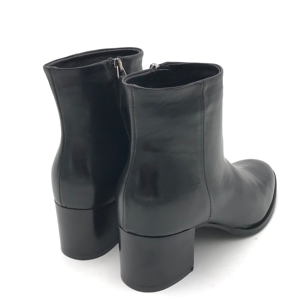 Zulian Calzature Tronchetto classico nero In Vendita