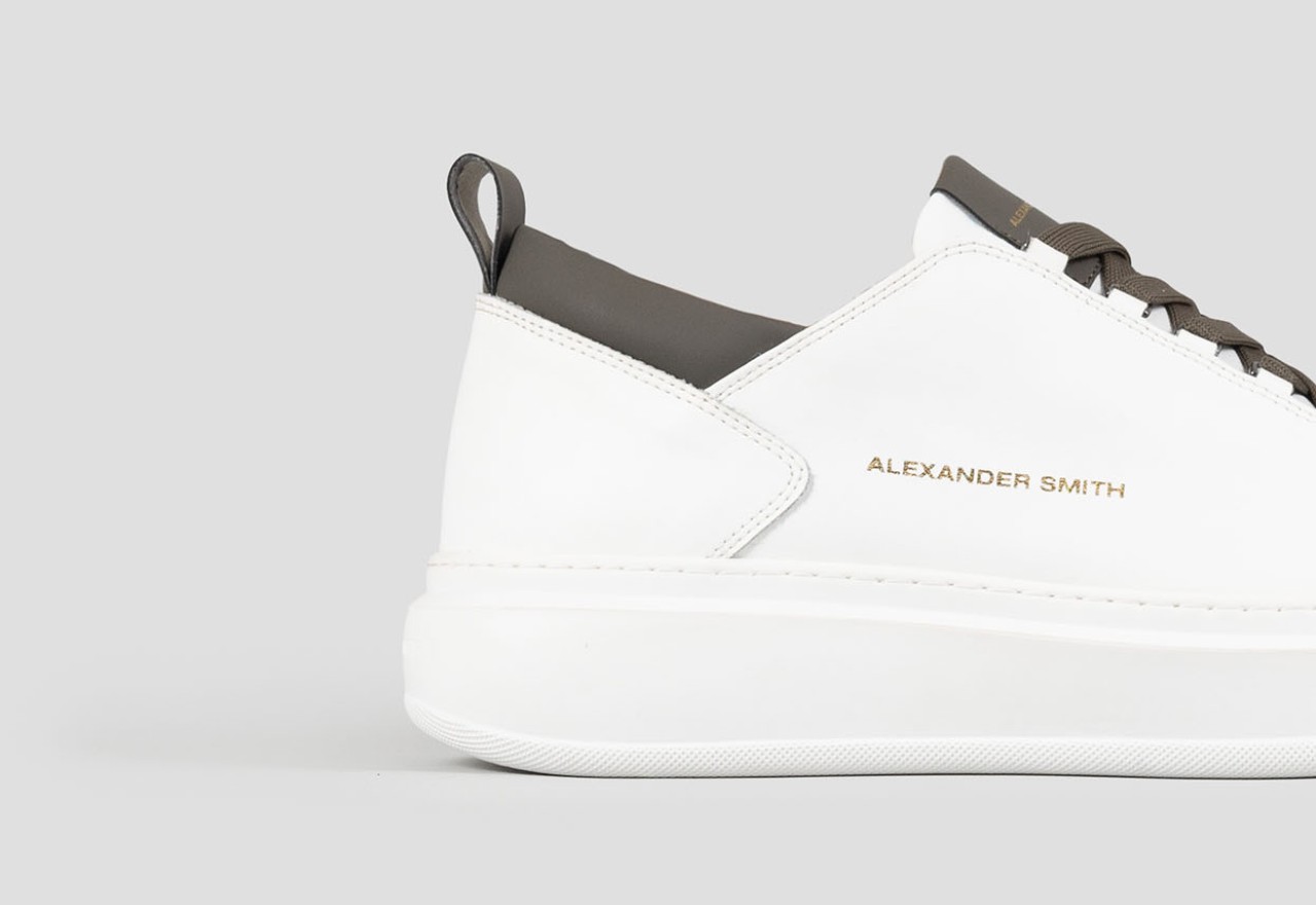 Alexander Smith WEMBLEY MAN WHITE MILITARY Convenienza