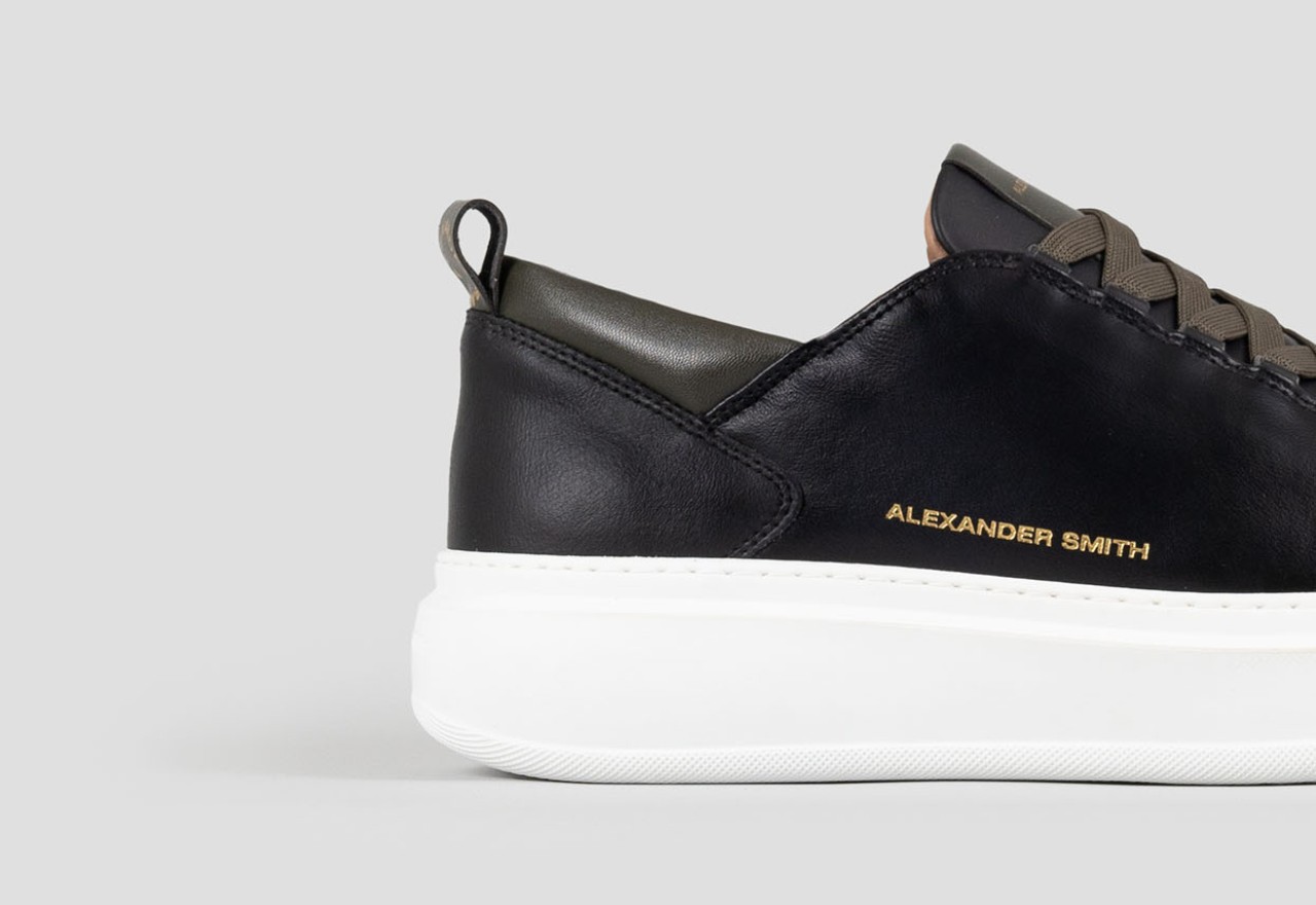 Alexander Smith WEMBLEY MAN BLACK MILITARY In Vendita