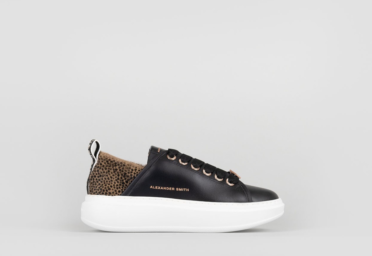 Alexander Smith WEMBLEY WOMAN BLACK SAND Nuovo