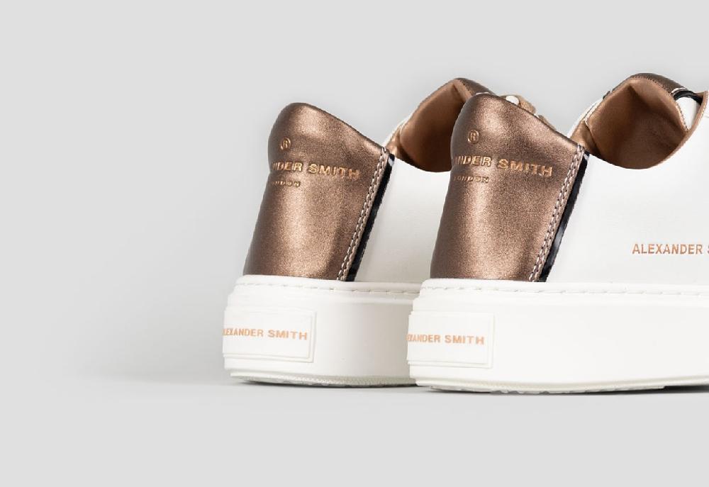 Alexander Smith LONDON WOMAN WHITE BRONZE Saldi