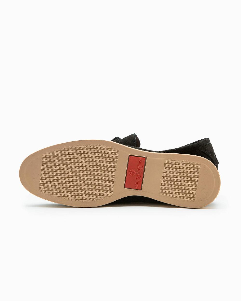 Andrea ventura Mocassino senza lacci con charms color argento Aq-D BEACH-CHARMS1 in suede color nero Prezzo Ridotto